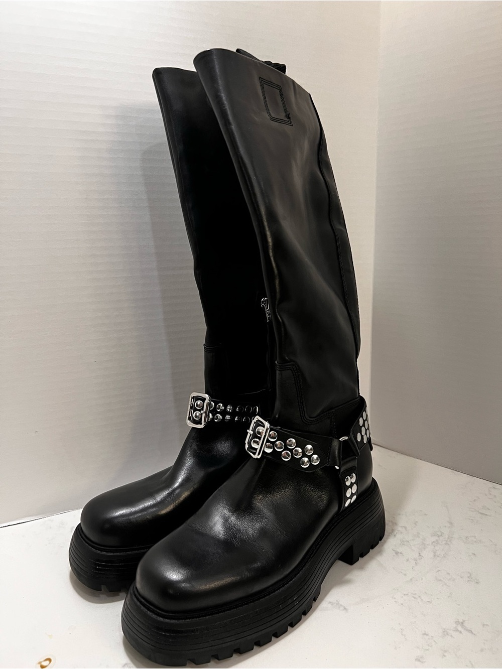 Circus by Sam Edelman Black Studded Knee-High Lug Boots - Picture 10 of 11